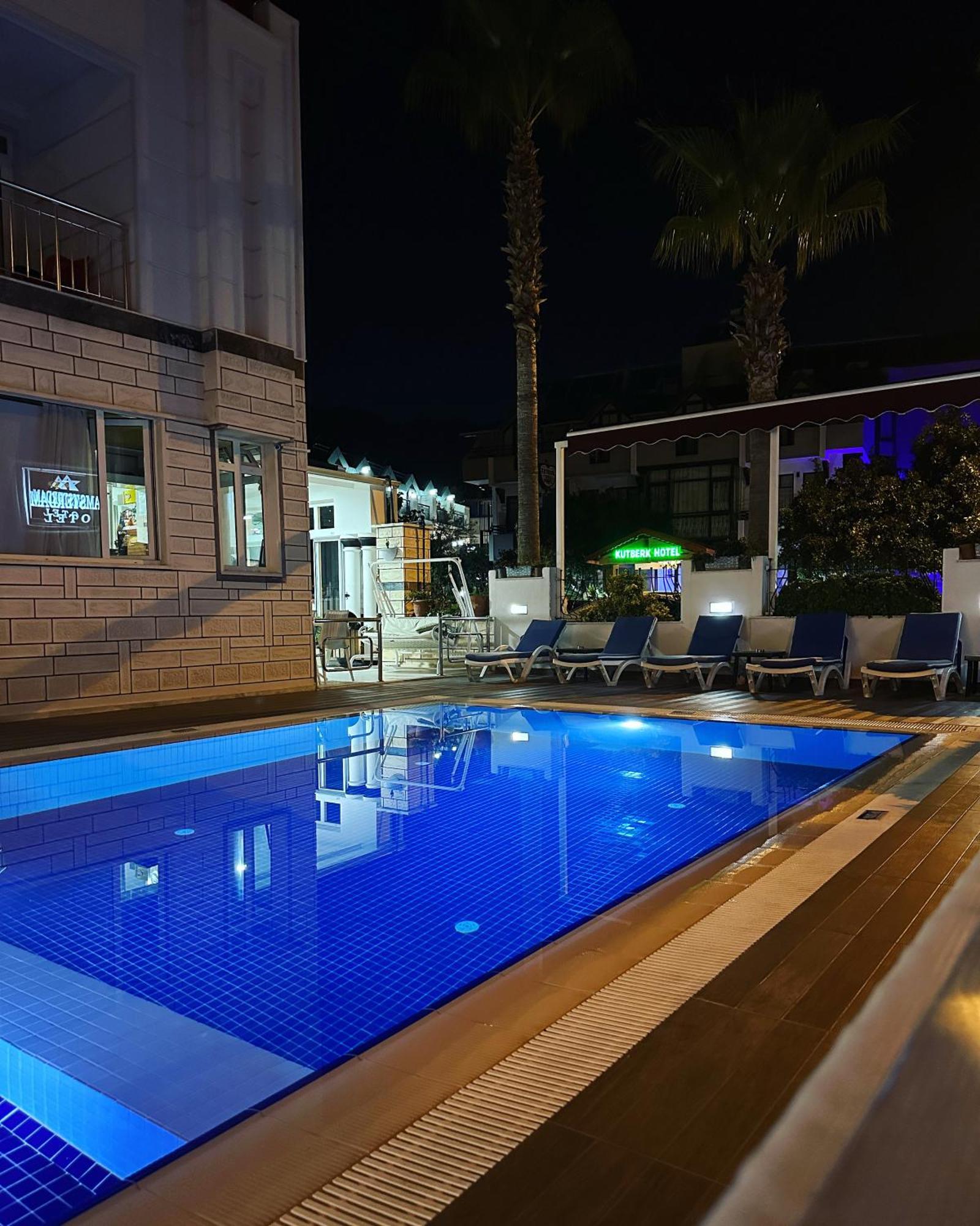 Amsterdam Otel Economic Room Κεμέρ Εξωτερικό φωτογραφία